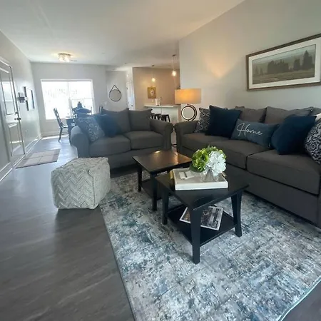Main Floor 2 Bedroom Condo In Bettendorf Exterior photo